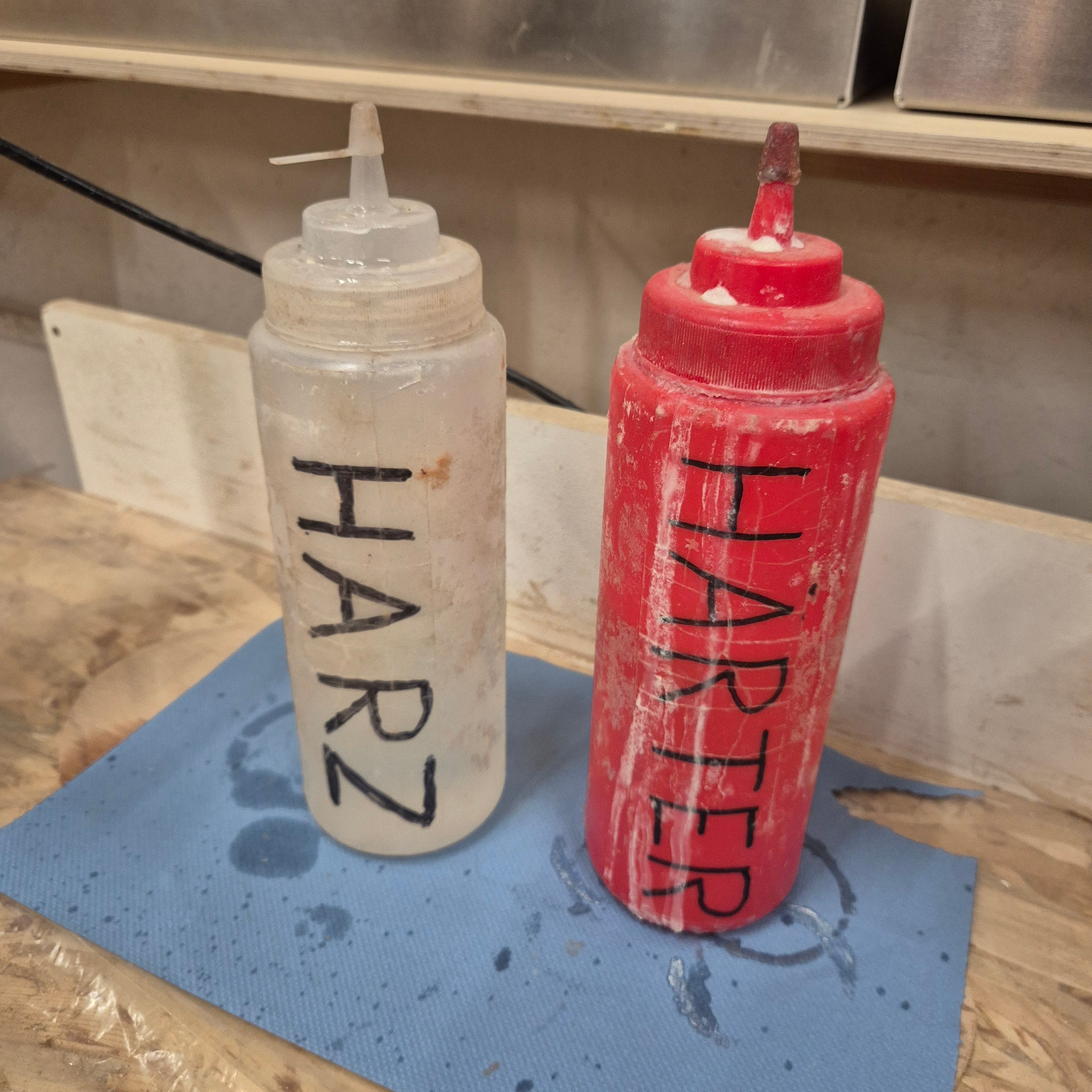 Epoxid-Dosierbehälter image 1